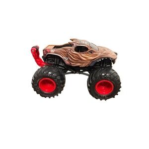 Spin Master Monster Jam Wolf's Head Motor Oil Wheelie Bar Truck New 1:64 1/64
